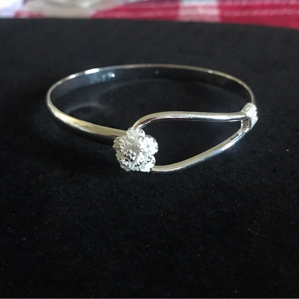 Delicate Sterling Silver Floral Bangle Bracelet